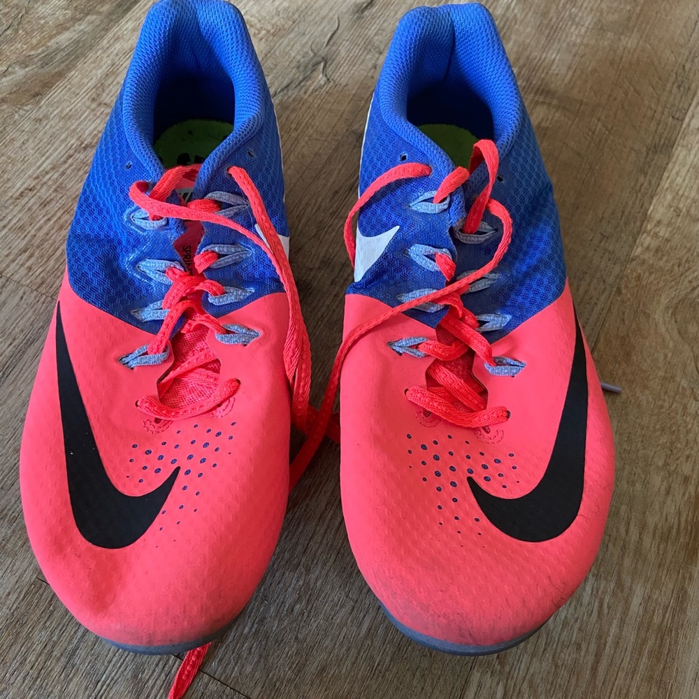 Nike track and field sprinting spikes